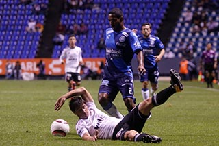 ¡Se lo ganan al Tiburón! Alustiza llega a Pumas