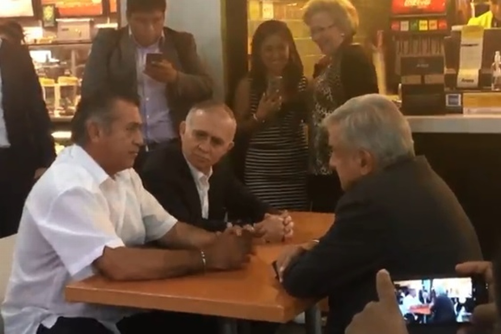 Recibe Jaime Rodríguez “El Bronco” a AMLO, en Nuevo León