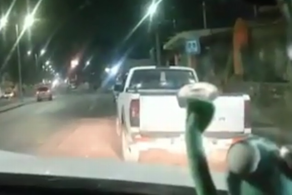 Transmite comerciante intento de asalto y balacera en carretera a Puebla (+video)