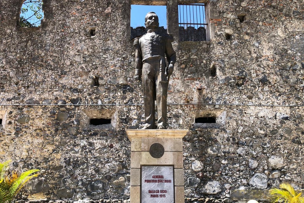 Si retiran estatua de Porfirio Díaz me la tendrán que entregar, se quedará en Orizaba, afirma ex Alcalde