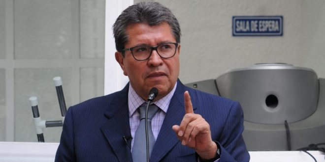 Frena Monreal petición de desaparecer poderes en Hidalgo