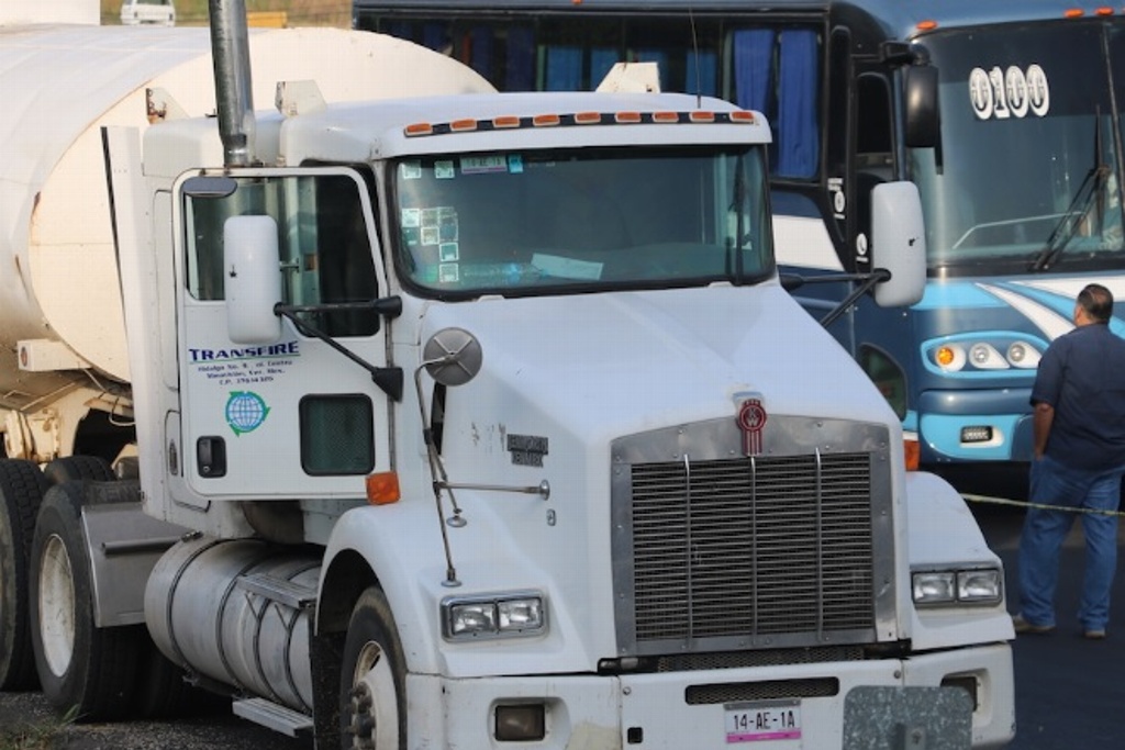Canacar podrá distribuir combustible directo con pipas de doble remolque
