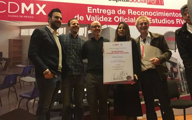 Recibe Escine certificación oficial