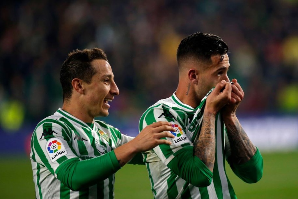 Betis con mexicanos ante el Valencia en Copa del Rey