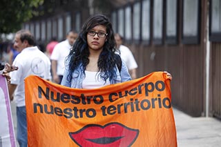 Denunciarán rechazo del Congreso local a reforma que despenaliza el aborto