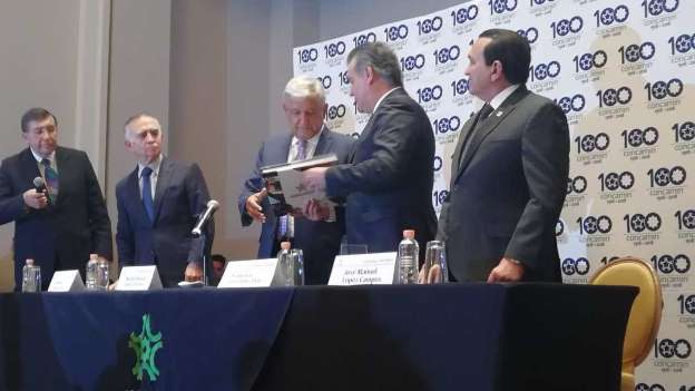 AMLO busca acuerdos para impulsar a la economía mexicana