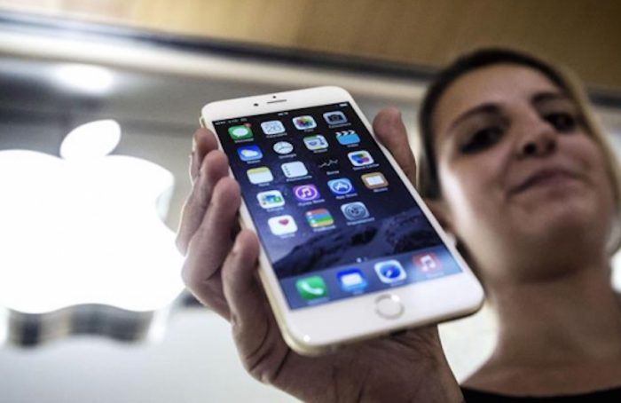 Apple busca a especialista en salud, bienestar y psicología para “humanizar” a Siri