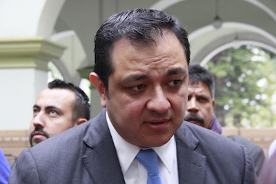 Operativos contra ambulantes continuarán pese a inconformidades: Américo Zúñiga