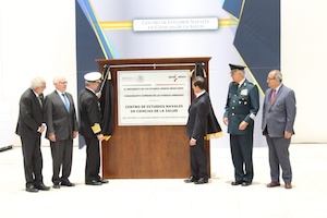 Inaugura Peña Nieto el Centro de Estudios Navales en Ciencias de la Salud