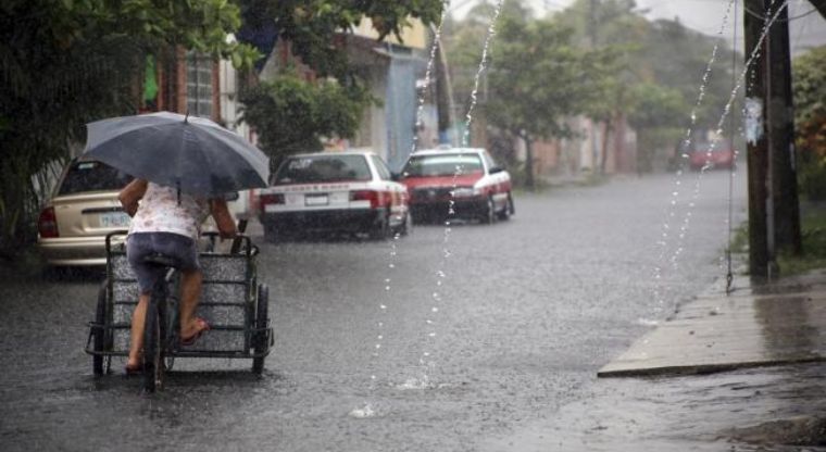 Sin afectaciones graves en Veracruz Puerto por paso del huracán Franklin