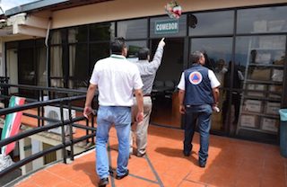 Revisaron escuelas y edificios públicos en Córdoba