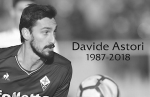 Minuto de silencio en Champions por la muerte de Davide Astori