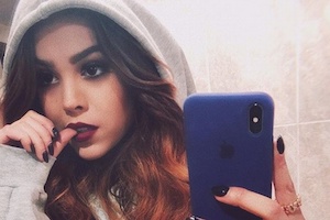 Roban en celular de Danna Paola; ofrece recompensa