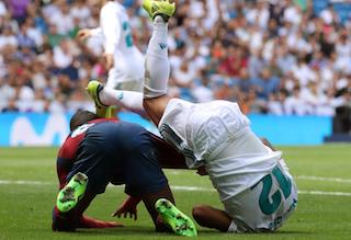 Marcelo, castigado dos partidos por dar patada en el Real Madrid-Levante