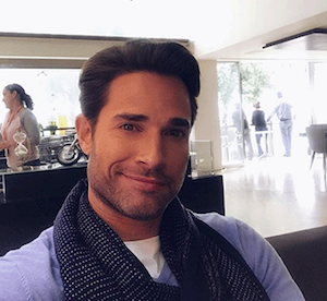Sebastián Rulli presume cuerpazo y dice que todo es natural