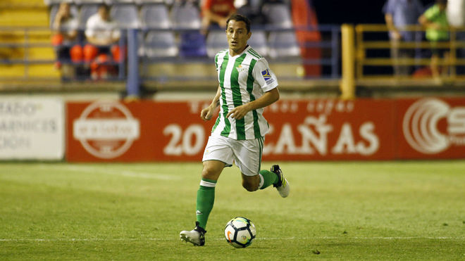 Guardado espera volver a la titularidad con el Betis