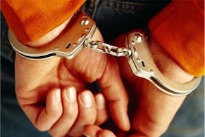 Viola a una menor de edad y asesina a su hermano, en Veracruz