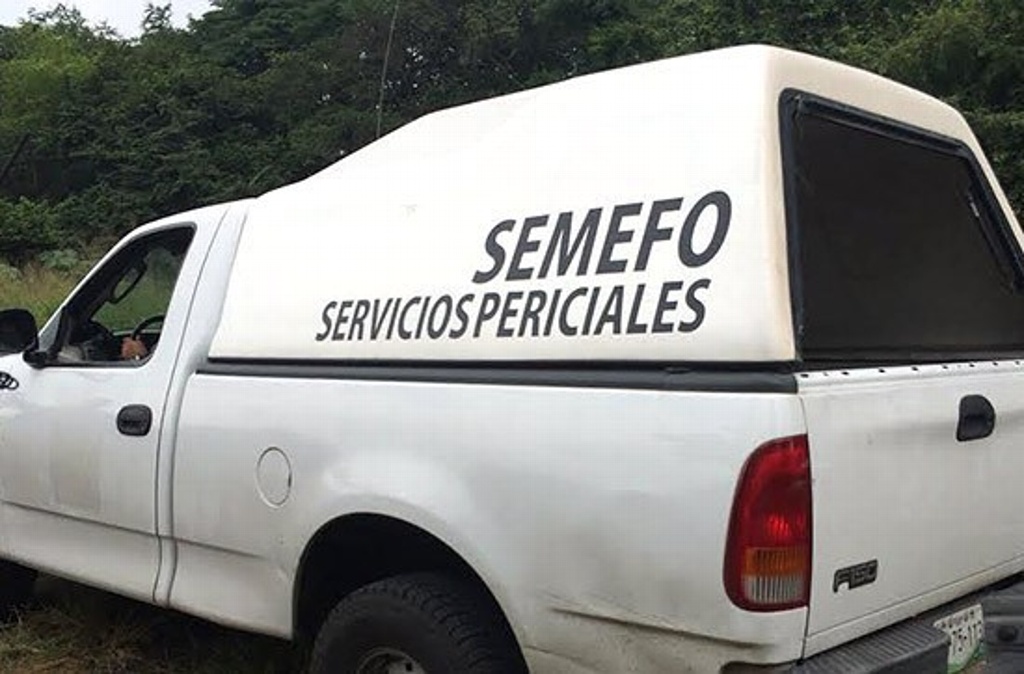 Hallan restos desmembrados en interior de taxi en Cosoleacaque, Veracruz