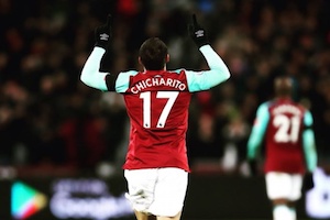 'Chicharito' no descarta salir del West Ham