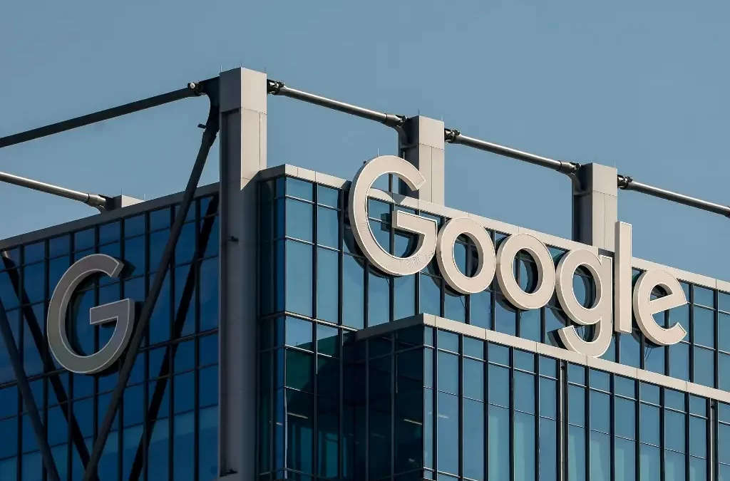 Google lanza su chip de IA más potente y busca competir con Nvidia