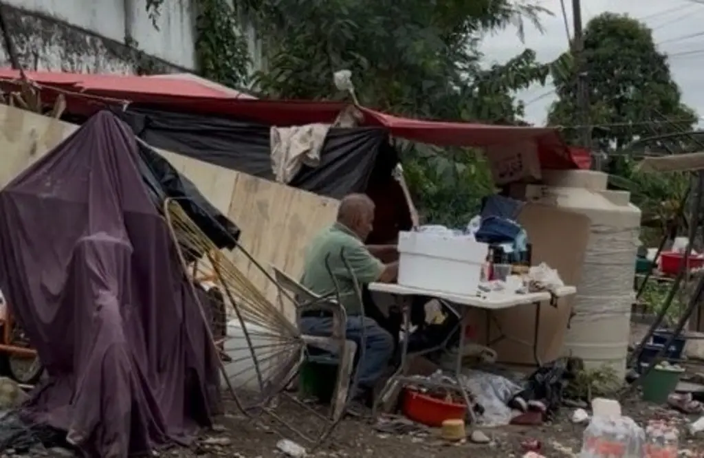 Familias viven en la intemperie tras perder su hogar por inundaciones al norte de Veracruz