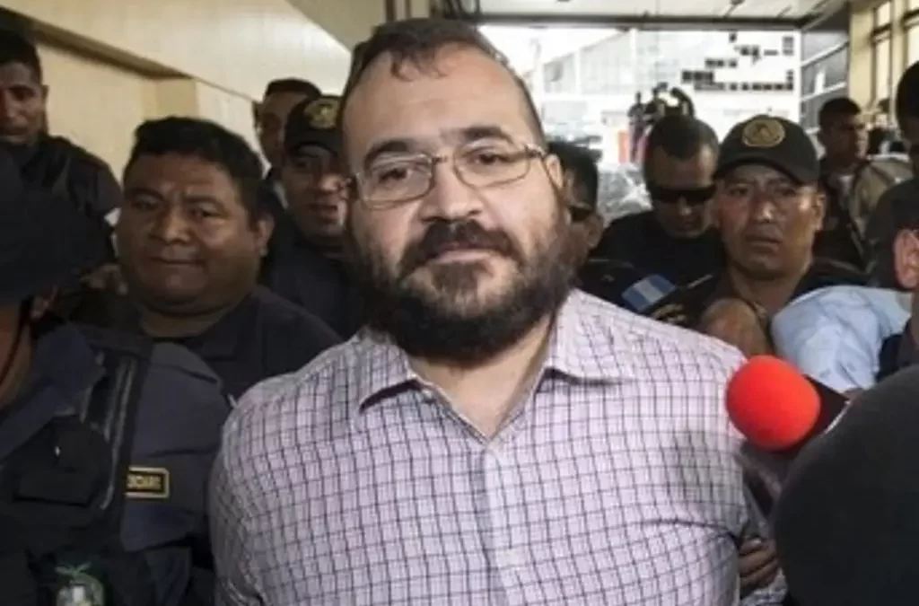 Jueza aplaza audiencia de Javier Duarte y tendrá que esperar para salir de prisión