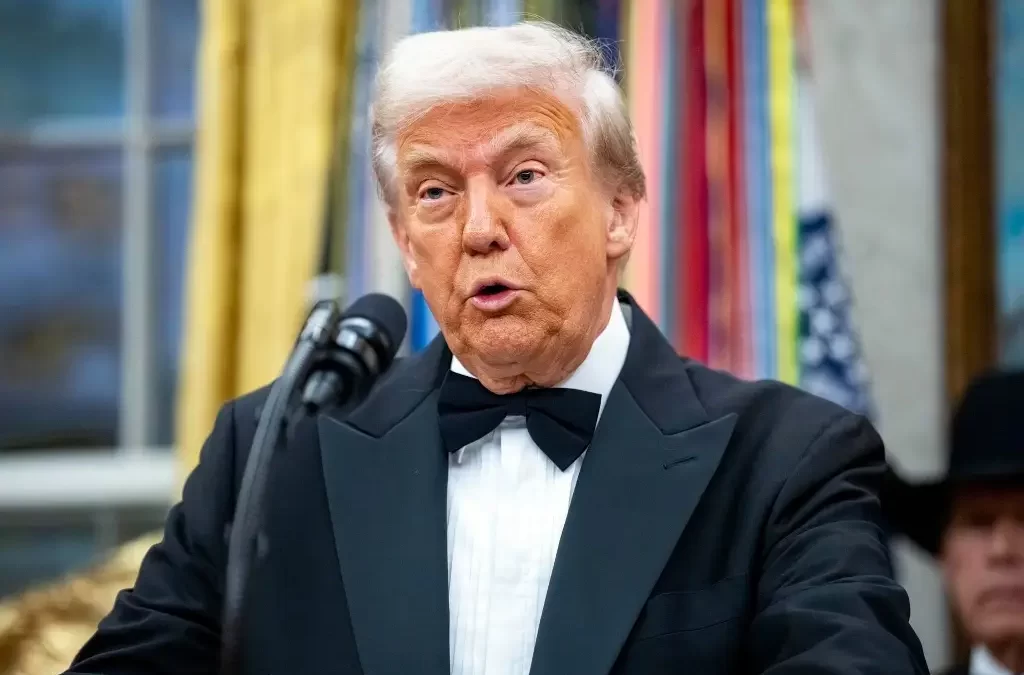 ‘Muchos de ustedes son personas miserables’: Trump ataca a la audiencia en premios Kennedy