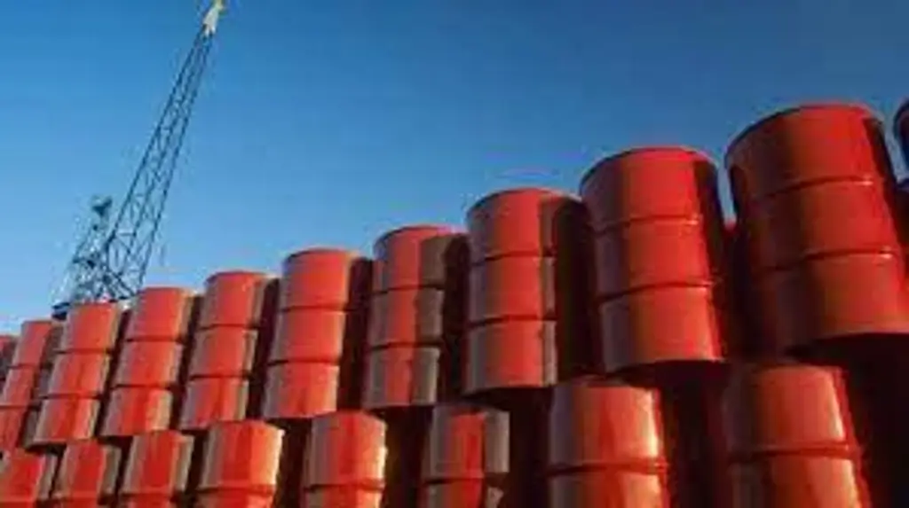 Petróleo de Texas supera los 100 dólares por barril