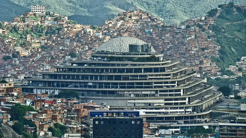 Suman más de 7 mil personas liberadas por ley de amnistía en Venezuela