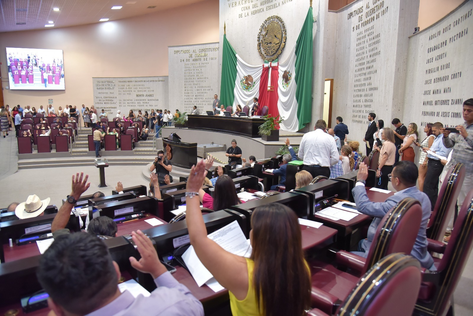 *Autoriza Congreso al Poder Ejecutivo la enajenación de aeronaves*
