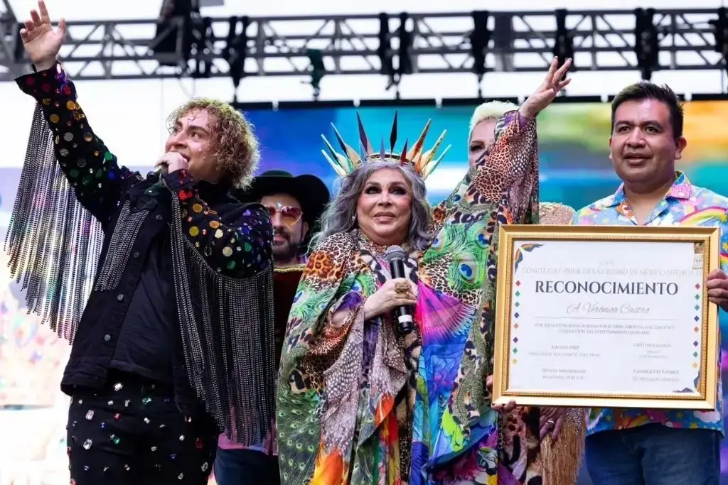 Coronan a Verónica Castro como reina gay y se desata la polémica ¿Por qué?